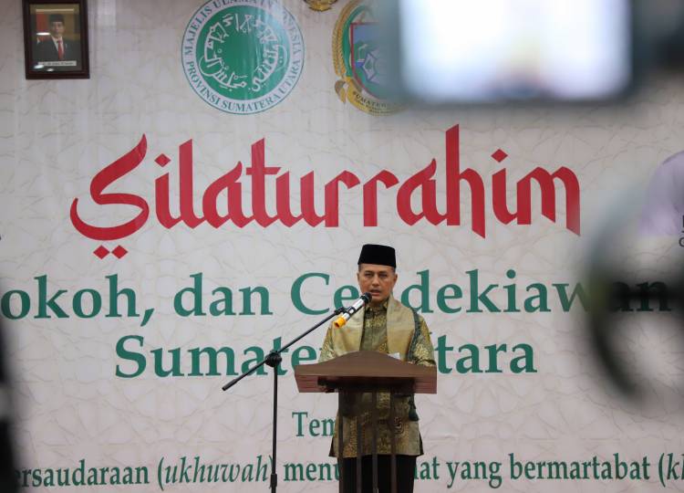 Tutup Silaturahmi Ulama dan Cendikiawan Muslim Sumut Ijeck Ajak Jaga Kebersamaan Seluruh Umat