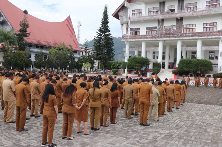 Bupati Toba Ajak ASN Perbaiki Manajemen Waktu