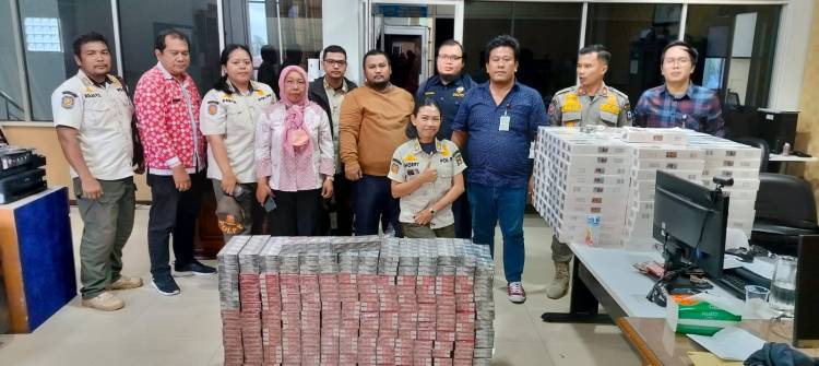Tim Bea Cukai dan Satpol PP, Temukan 4.889 Bungkus Rokok Tanpa Cukai