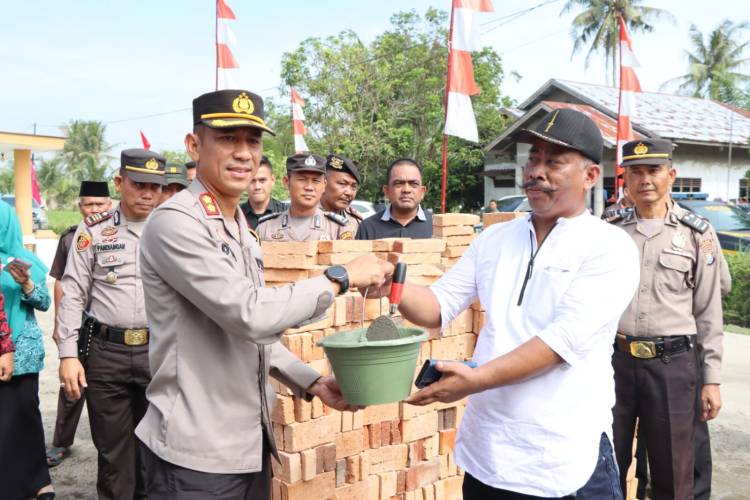 Polres Sergai Serahkan.Bantuan Pompa Air dan Sumur Bor