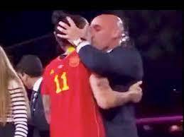Luis Rubiales Berhenti Skandal Ciuman Piala Dunia