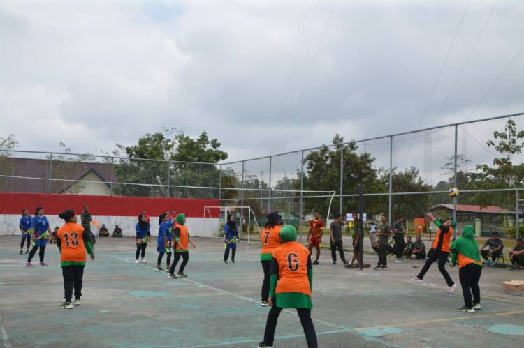 Kodim 1710/Mimika Gelar Turnamen Voli dan Tari Seka