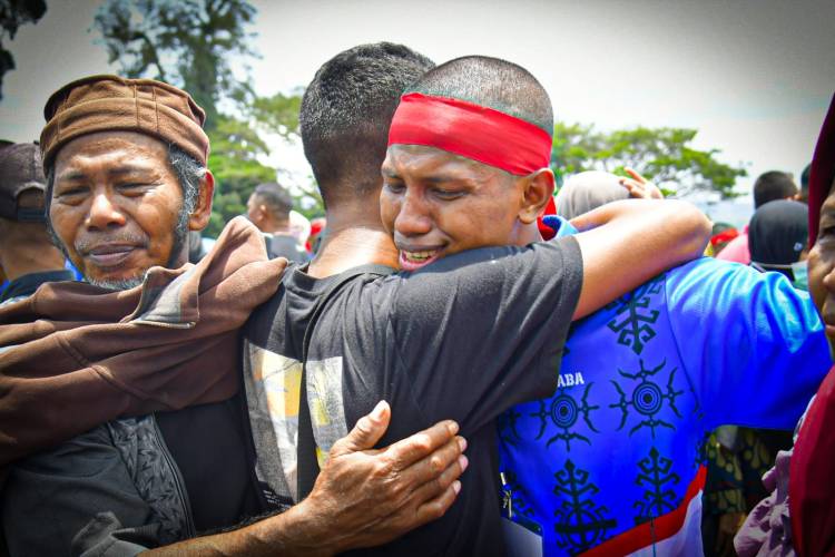 Calon Prajurit TNI AL Saat Danlantamal IX Lepas Perwakilan Panda Ambon Ke Panpus di Lapetal Malang