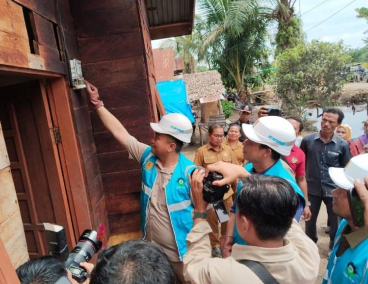 PLN UP3 Rantauprapat Hadirkan Listrik 24 Jam di Desa Sungai Apung
