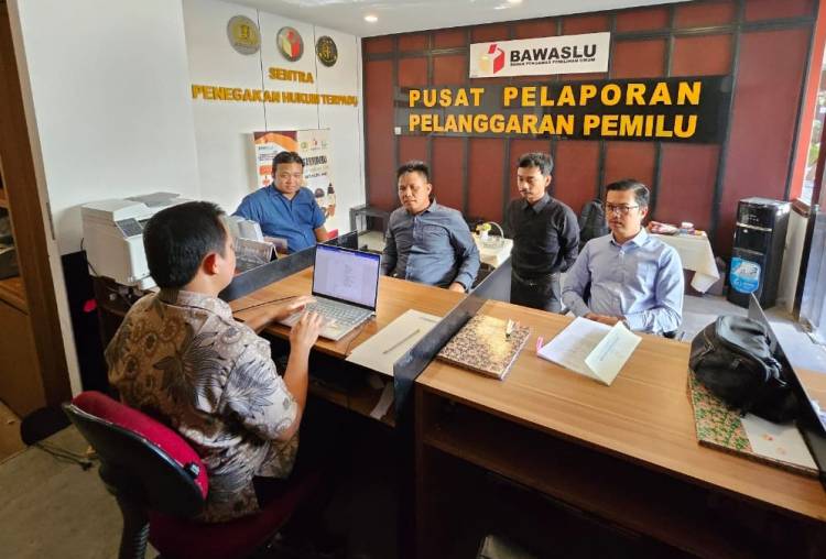 Ijinkan Ganti Pasangan Calon, KPU Tapsel Dilaporkan ke Bawaslu RI