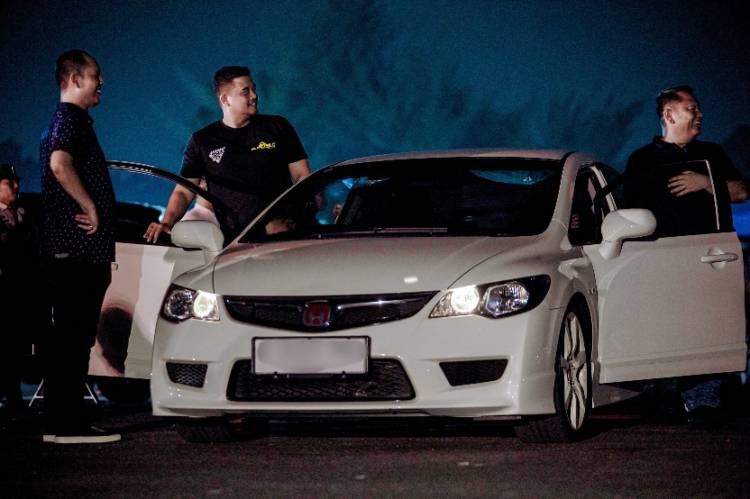 Di The Night Race Show, Bobby Nasution Unjuk Kebolehan Adu Kecepatan dengan Putra Ijeck