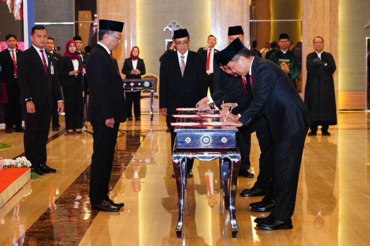 Kasum TNI Hadiri Pelantikan dan Sertijab Sekjen Kemenkumham RI