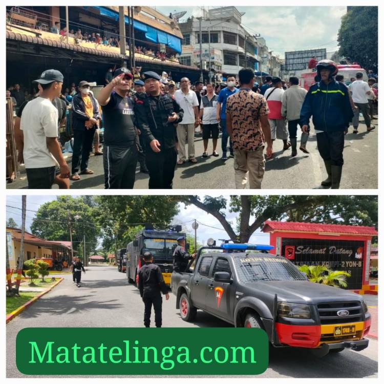 AWC Brimob Kompi 2 Yon B Bantu Padamkan Api Kebakaran Di Pajak Horas