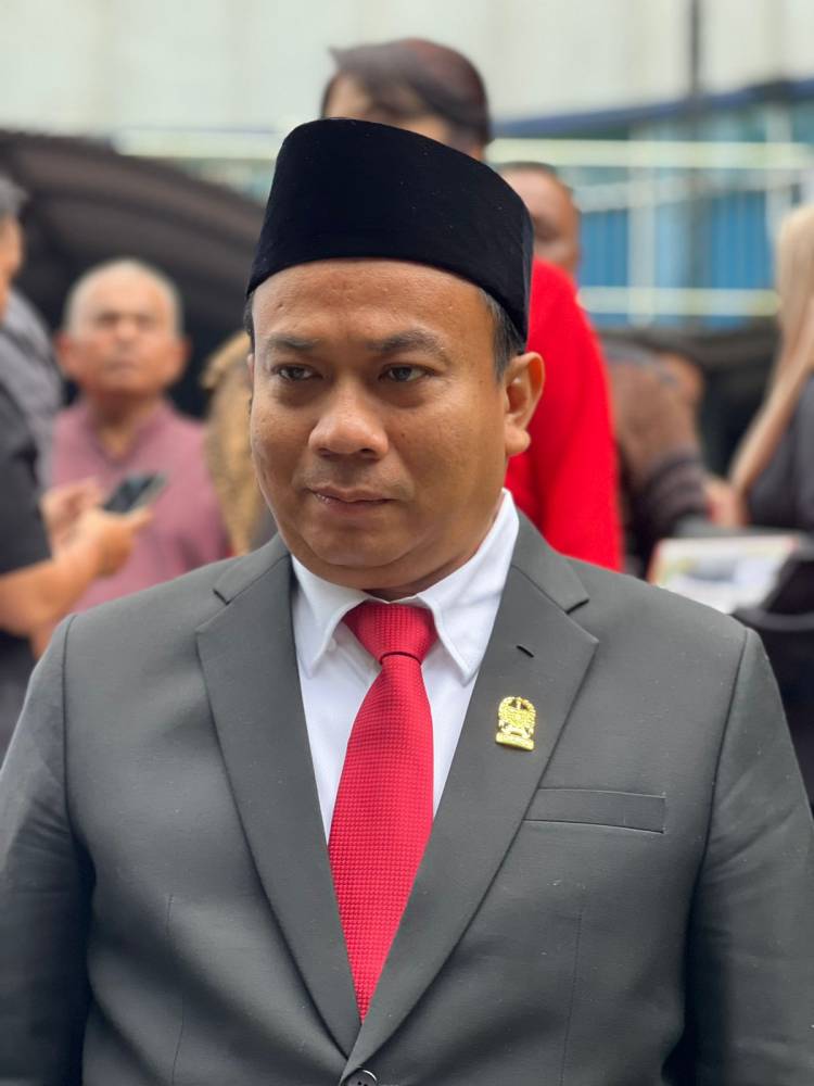 Zulkarnaen SKM,, Bersyukur dan Jaga Amanah Jadi Anggota DPRD Kota Medan..