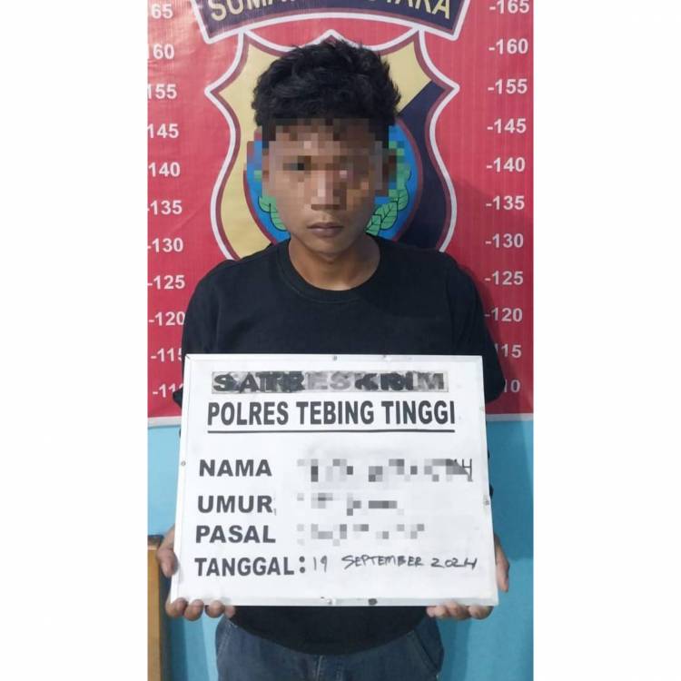 Terjatuh..., Jambret Sial Dimassa