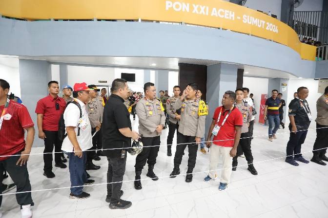 Kapolda Sumut Tinjau Cabor Futsal dan Lambaikan Tangan Kepada Suporter Tuan Rumah