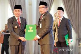 Mendagri Tunjuk Aulia Rachman sebagai Plt Wali Kota Medan