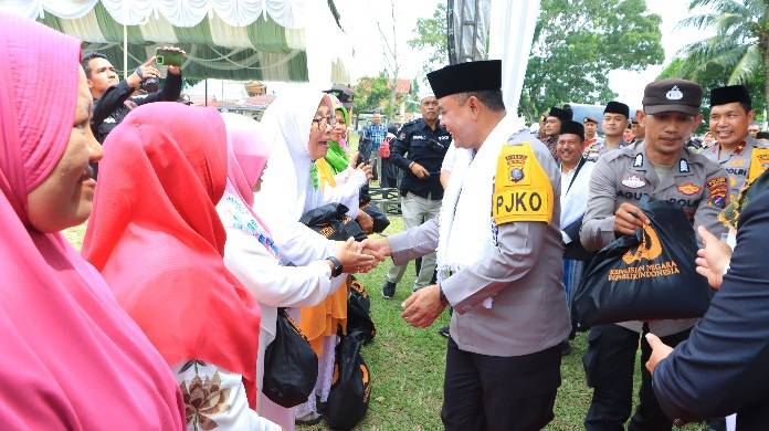 Cooling System Pilkada Damai, Kapolda Sumut Hadiri Tablig Akbar Peringatan Maulid Nabi di Labuhanbatu
