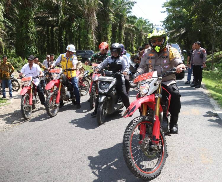 Kapolres Simalungun Sosialisasikan Bahaya Narkoba dan Pantau Kondisi Jalan di Kecamatan Silou Kahean