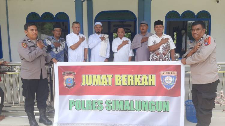 Polres Simalungun Gelar Kegiatan Jumat Berkah, Bagikan 100 Nasi Kotak untuk Warga Kurang Mampu
