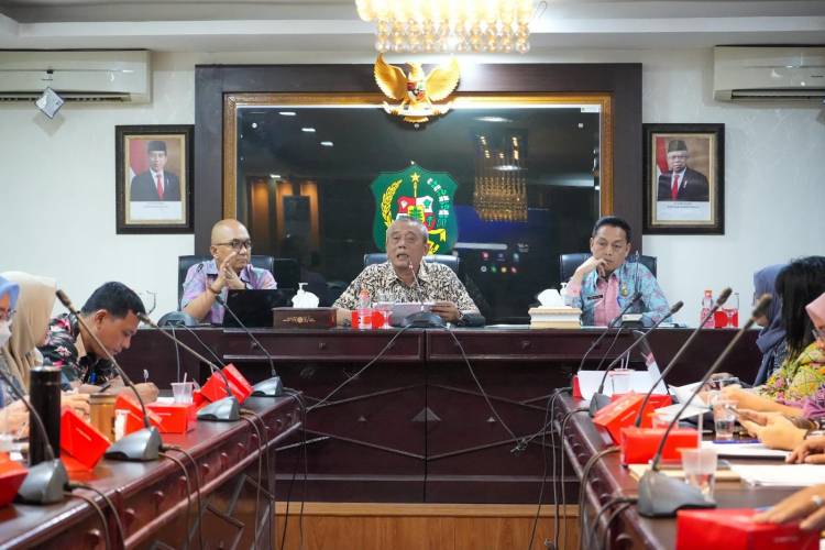 Menteri PMK dan Pj Gubsu Tinjau Stadion Utama PON