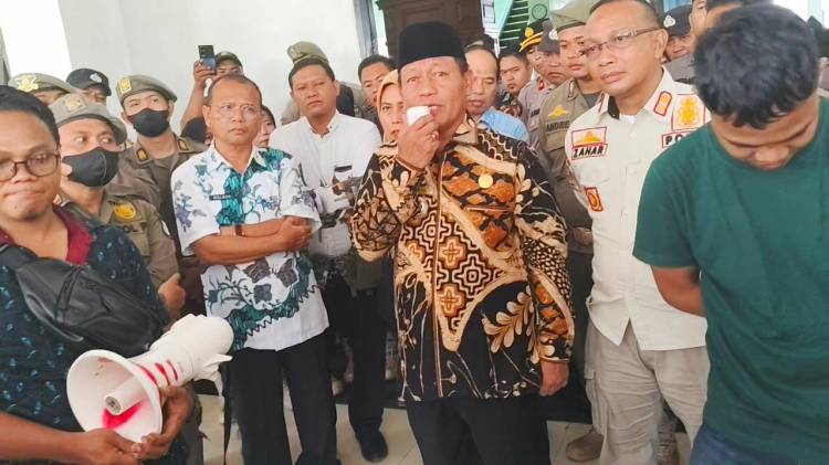 Tanda Tangan Sekda Tanjungbalai Dicatut, Walikota 'Lindungi' Ketua Warkat