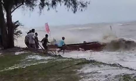Peringatan Dini Cuaca Wilayah Pesisir, Hati-hati Banjir Rob Dari Tanggal 17 Sampai 23 Septemver 2024