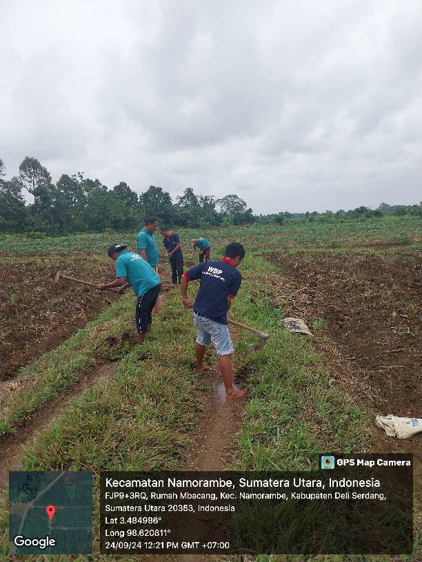 Kalapas Beserta Jajaran Membina Para WBP Dalam Program Ketahanan Pangan Pemasyarakatan