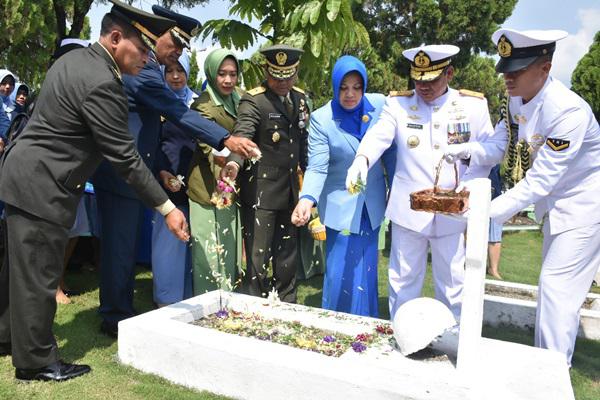 Menyambut HUT Ke 74 TNI, Kodam I/BB gelar Ziarah Rombongan