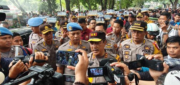 Polisi yang Terekam Pukuli Mahasiswa saat Aksi di DPRDSU Dikenai Sanksi Disiplin