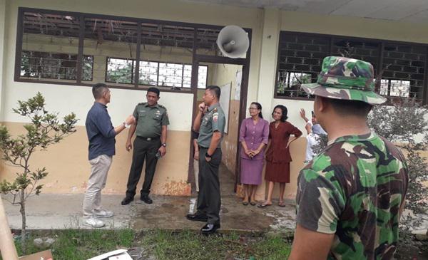 Dandim 0201/BS Tinjau Gotong Royong dan Bangunan SD Persit Kartika 