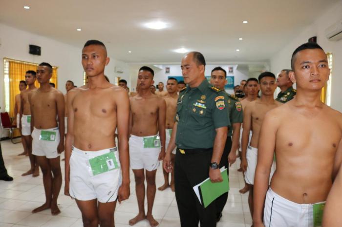 Danrem 022/Pantai Timur Pimpin Sidang Parade Calon Tamtama PK TNI-AD Gelombang ll