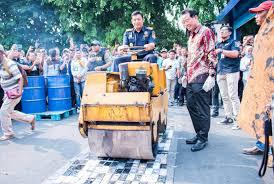Bea Cukai Hancurkan Ribuan Smartphone