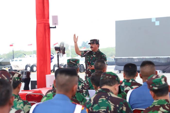Panglima TNI Saksikan Gladi Bersih Upacara HUT ke-74 TNI