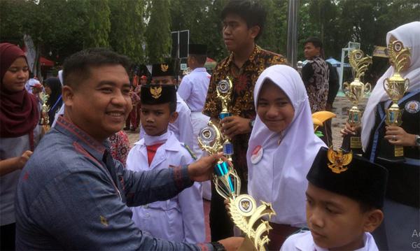 Kepala Sekolah Riad Madani Apresiasi Peserta Didiknya Juara Paskibra