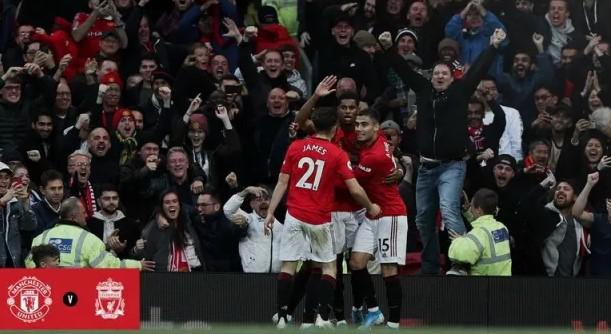 Neville: Manager MU Lakukan Satu Kesalahan, Gagalnya Mengalahkan Liverpool
