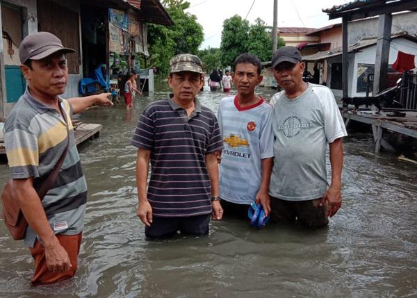 Hujan Sejak Dinihari, Ribuan Rumah Warga di Medan Labuhan Terendam Air 