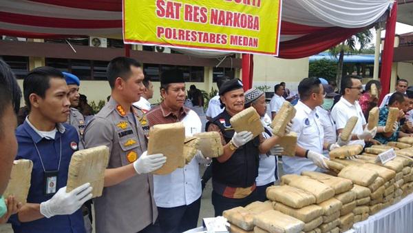 Polrestabes Medan Musnahkan 169 Kg Ganja dan 9,5 Kg Sabu