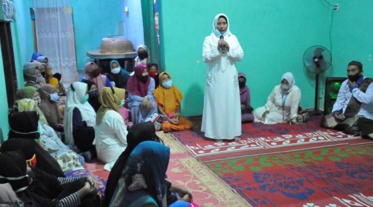 Nurul Akhyar Ajak Emak-emak Dukung Perjuangan Akhyar-Salman
