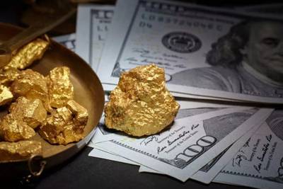 Keperkasaan Dollar AS, Harga EmasAnjlok