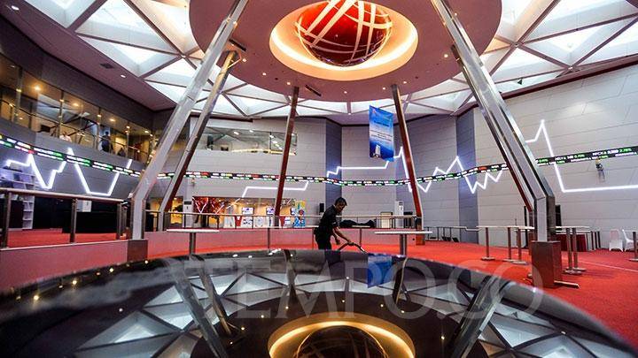 IHSG Ditutup Melemah 0,03% ke Level 5.103,41