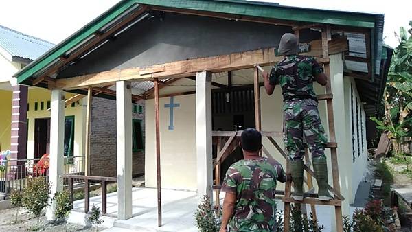 Pendeta GKII Berterima Kasih Kepada Dansatgas TMMD 109 Wilayah Kodim 0208/AS