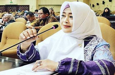 Fahira Idris : Kurangnya Lakukan Sosialisasi Ciptakan UU Cipta Kerja