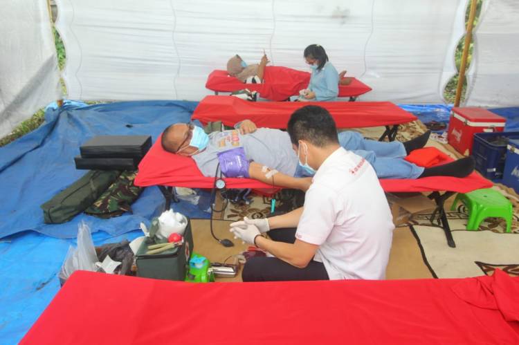 Usai Donorkan Darah, Akhyar Ajak Relawan Tak Gentar Dari Intimidasi