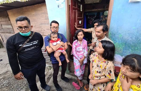Dibantu Kabaharkam Polri, Keluarga Pengamen Buta di Medan Ucap Syukur.