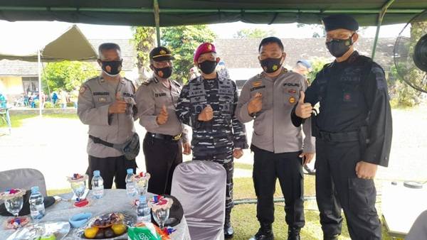 Brimob Sumut Ikuti Bakti Sosial Donor Darah di Batalyon 8 Infantri Marinir Langkat