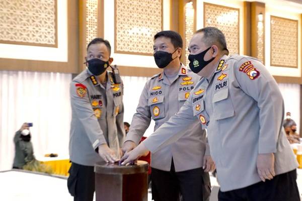Polda Jatim Beri Jaminan Kesehatan Anak Yatim Piatu Korban Covid-19