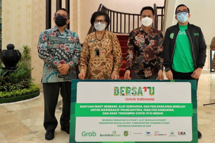 Dari Grab Indonesia, Pemko Medan Terima Bantuan Sosial Paket Sembako dan Paket Alat Sekolah