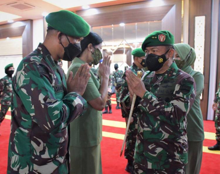 Sebanyak 18 Perwira Menengah Kodam I/BB di Kota Medan Terima Kenaikan Pangkat