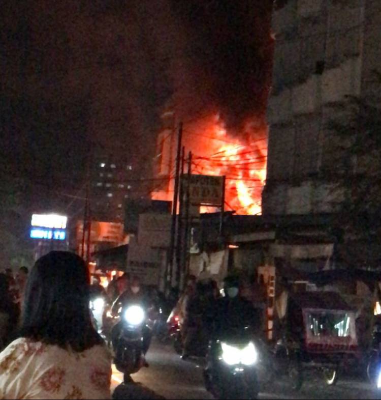 Lima Belas Unit Septor dan Satu Mobil Katana Ludes Terbakar