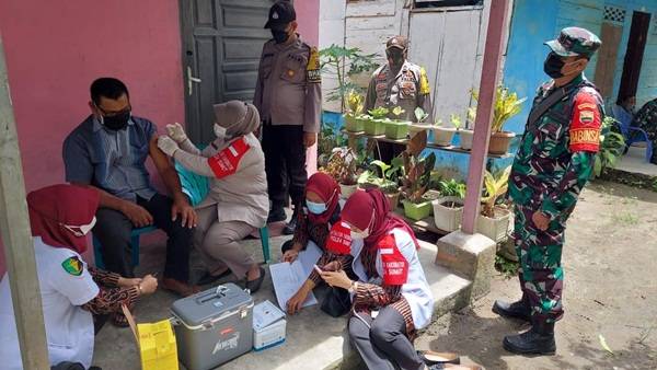 Polres Asahan vaksinasi 50 Penyandang Disabilitas dan Lansia