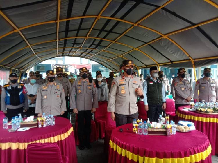 Bersama Kasetukpa Lemdiklat Polri, Panglima TNI : Waspadai Ancaman Gelombang Ketiga Covid-19