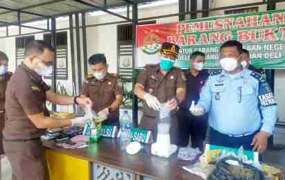 Kejaksaan Negeri Labuhan Deli Blender Sabu Sebanyak 2 Kilo Gram