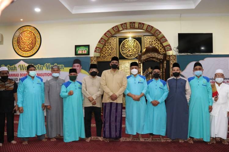 Bobby Nasution ajak Masyarakat Kembangkan Masjid Mandiri