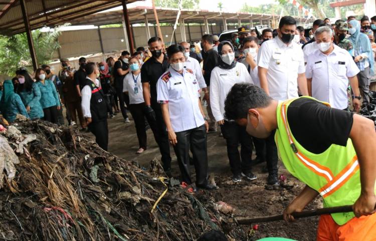 Wali Kota Medan Wujudkan Janji Kampenye Medan Bersih